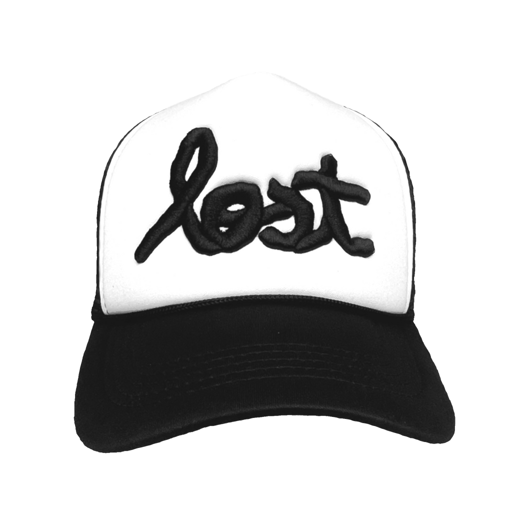 LOST SCRIPT TRUCKER HAT (WHITE/BLACK)